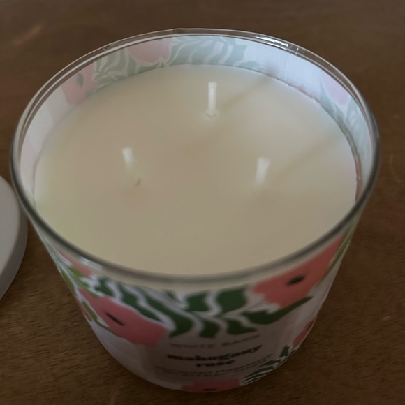 NEW bath and body works MAHOGANY ROSE 3 wick candle NEW - Picture 2 of 3